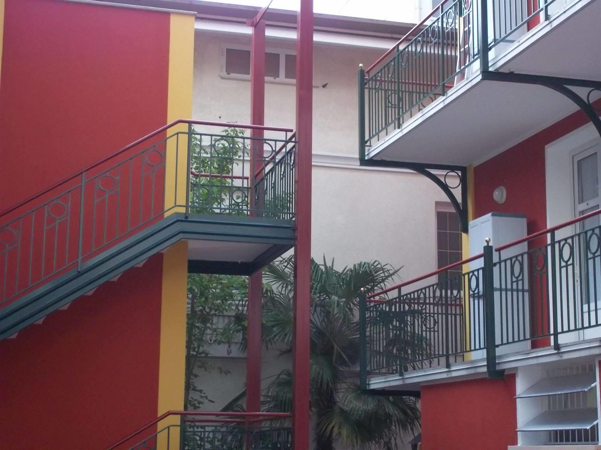 Hotel Romana 3*