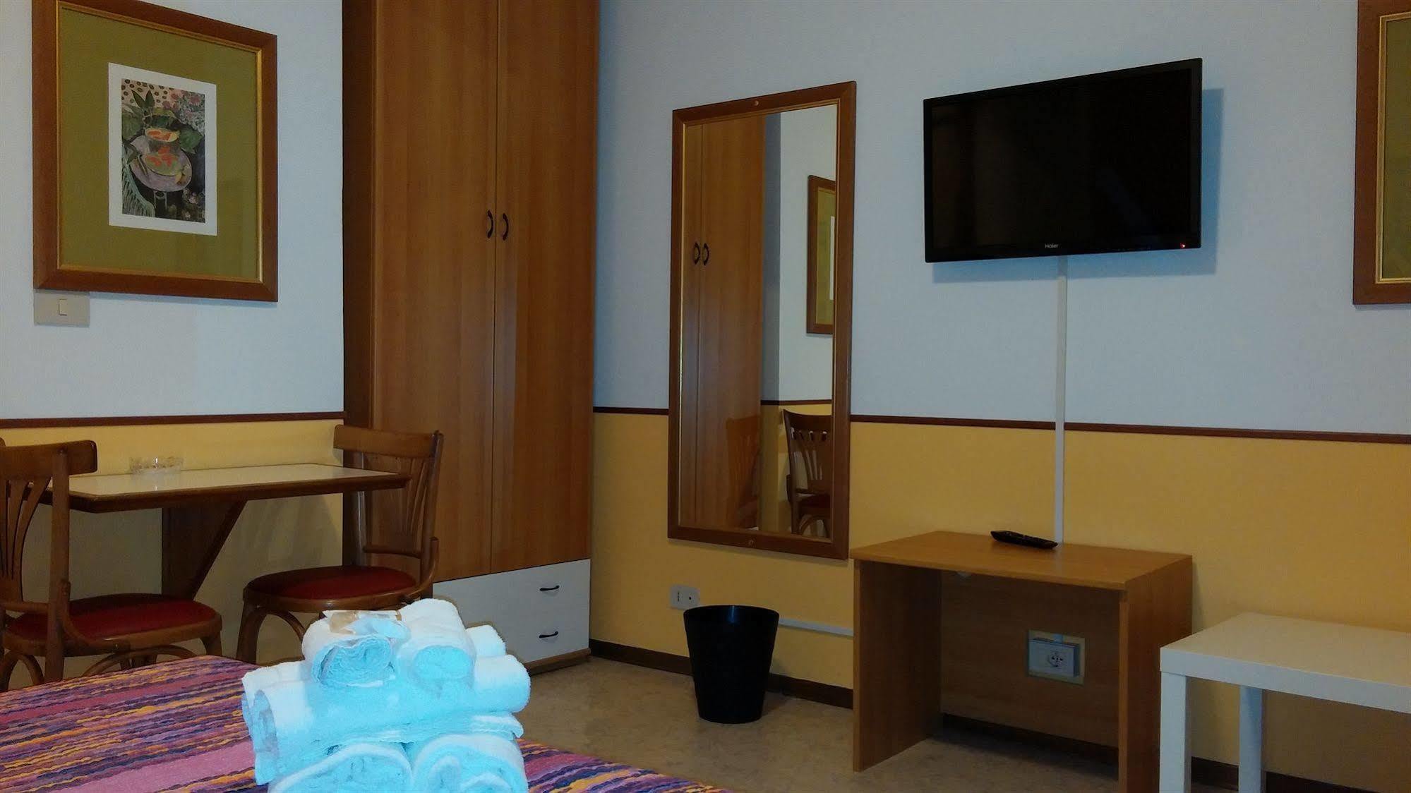 Hotel Romana 3*
